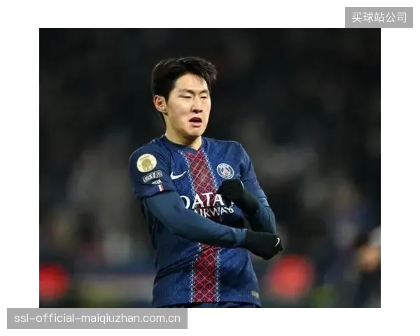 李刚仁在巴黎圣日耳曼的稳定表现使其成为韩国队中场新核心。